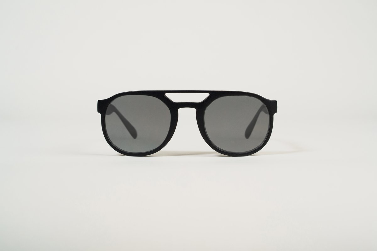 Fort Point — brow bar frame in black with gray 15 lens
